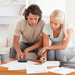 SCHUFA-Score verbessern: 12 praktische Schritte in 6 Monaten